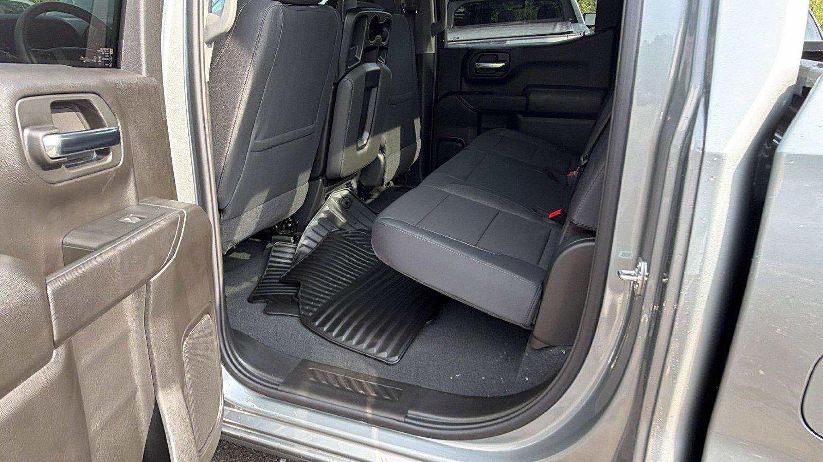 New 2026 Chevrolet Silverado 1500 Custom w/ Turbomax Blackout Package AWD/4WD image 18