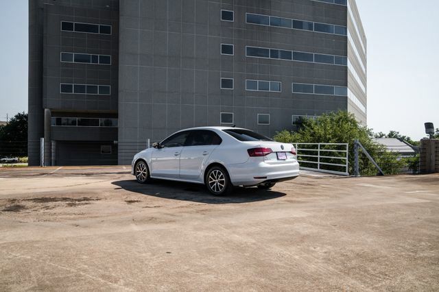 Used 2017 Volkswagen Jetta SE image 46