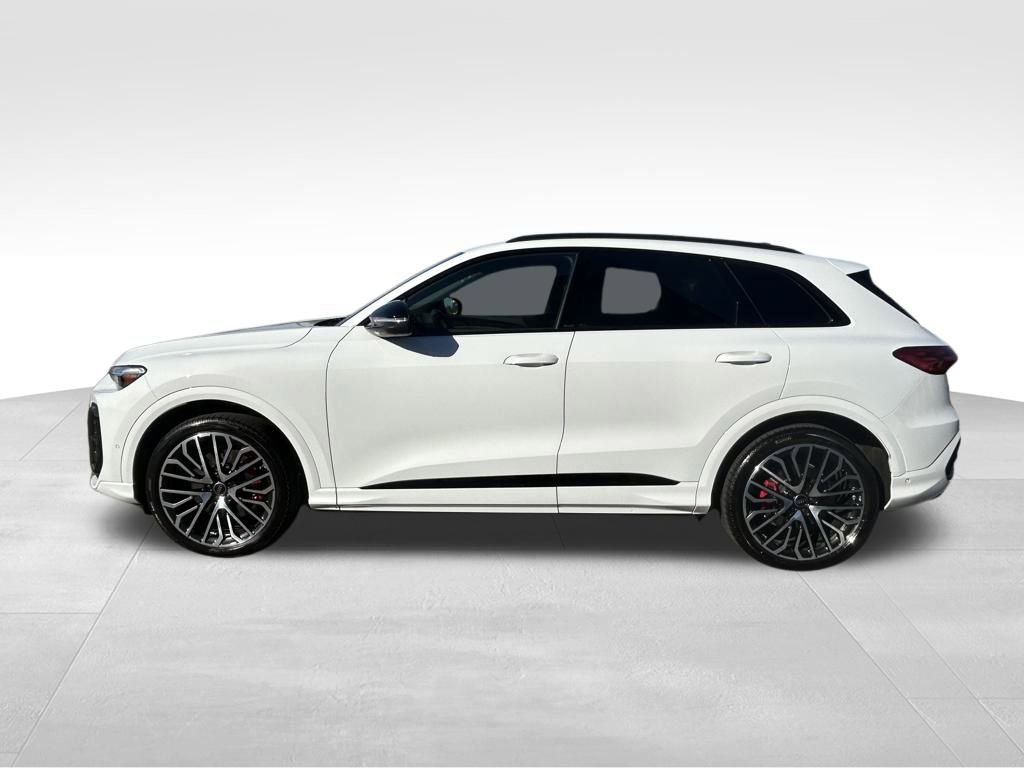 Used 2025 Audi SQ5 Premium Plus w/ Premium Plus Package image 7