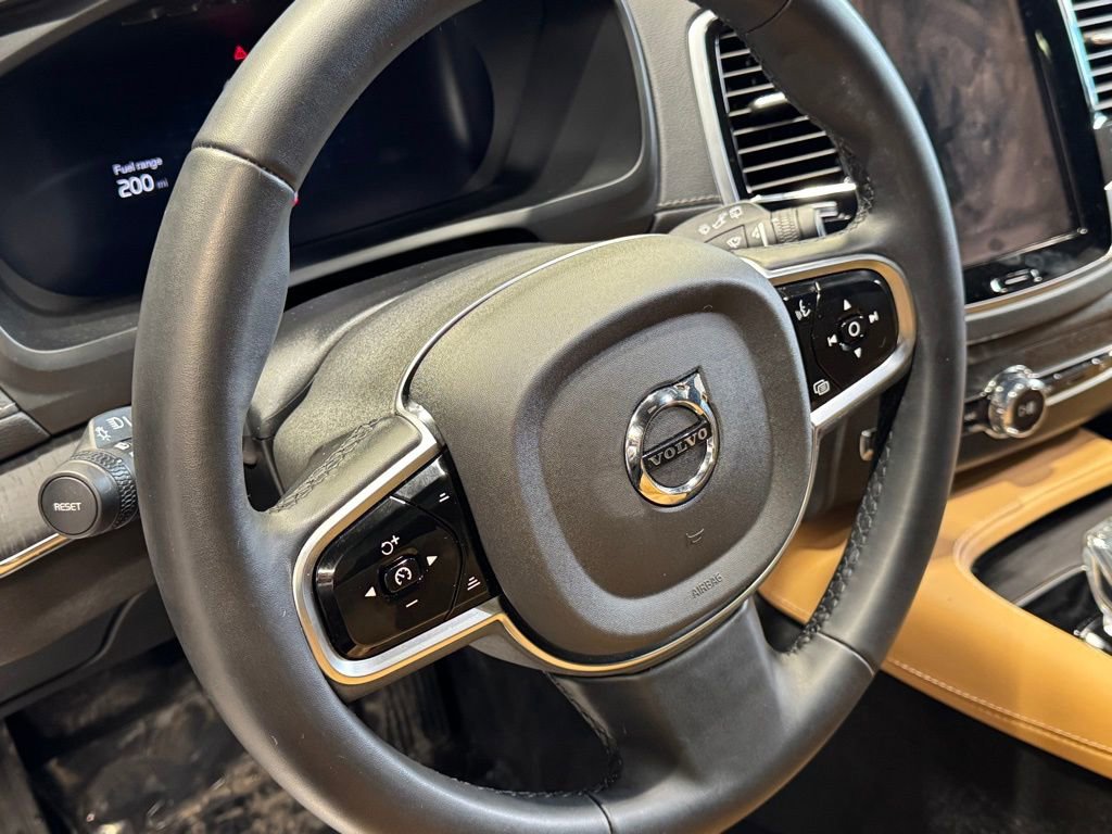 Used 2025 Volvo XC90 B6 Ultra w/ Protection Package image 16
