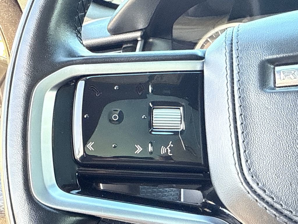 Used 2022 Land Rover Range Rover Velar R-Dynamic S image 30