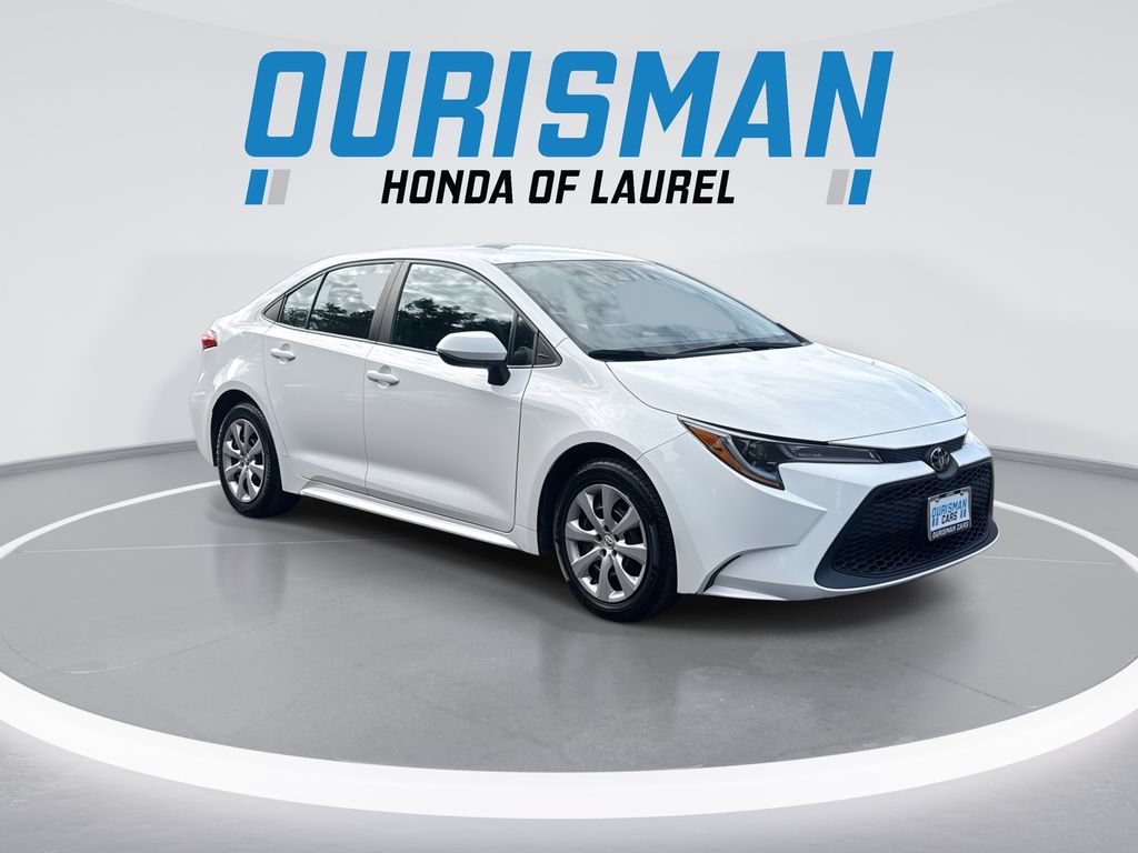 Used 2022 Toyota Corolla LE FWD image 2