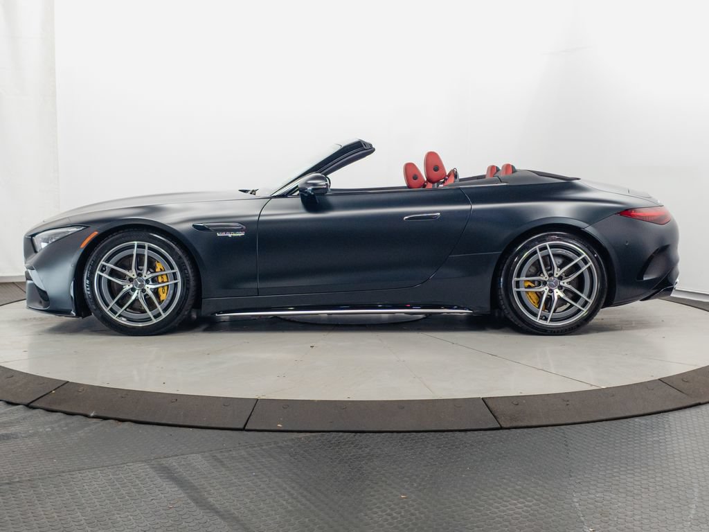 Certified 2024 Mercedes-Benz SL 63 AMG 4MATIC w/ Manufactur Interior Package image 5