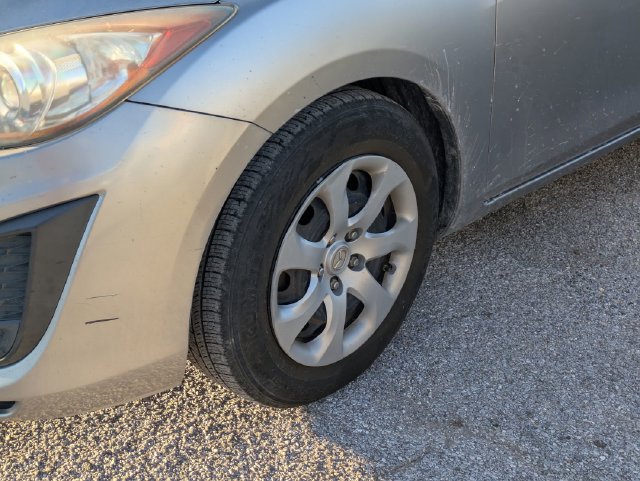 Used 2011 MAZDA MAZDA3 i Sport FWD image 7