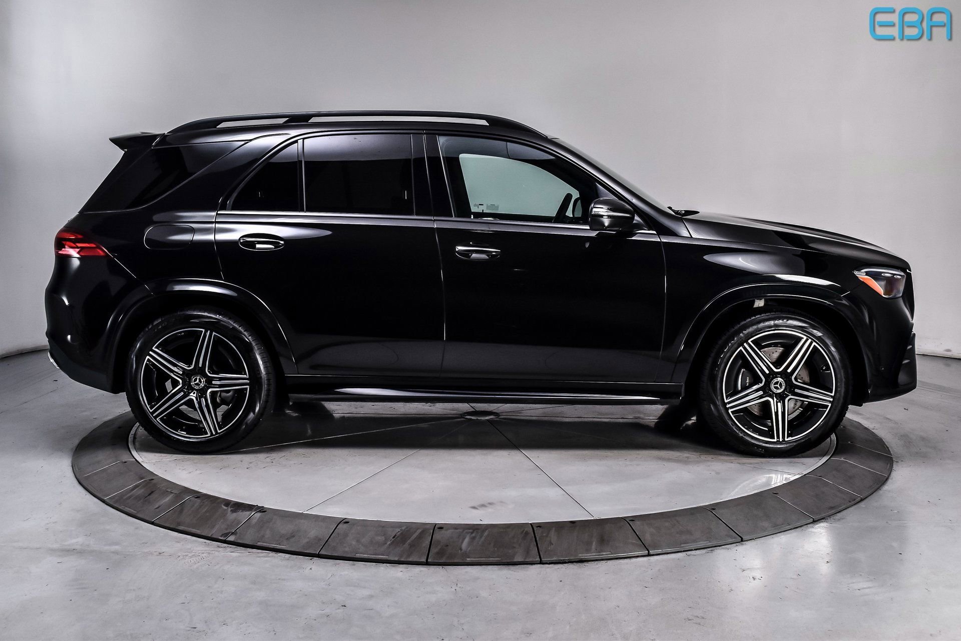 Used 2025 Mercedes-Benz GLE 350 4MATIC image 7