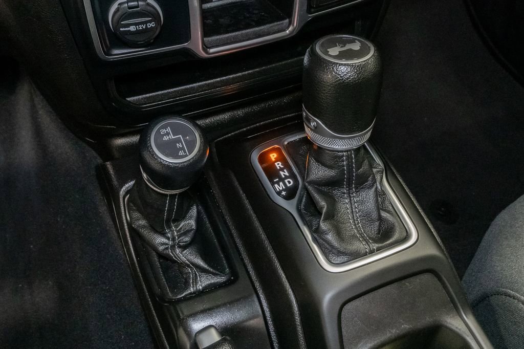 Used 2024 Jeep Wrangler Sport image 20