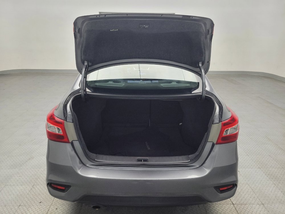 Used 2019 Nissan Sentra SR FWD image 29