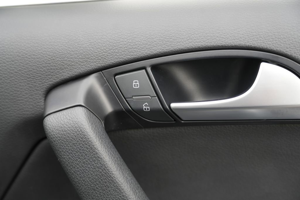 Used 2014 Audi Q7 3.0T Premium Plus w/ Premium Plus Package image 39