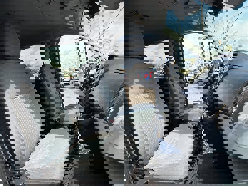 Used 2017 Ford Transit 350 XLT image 21