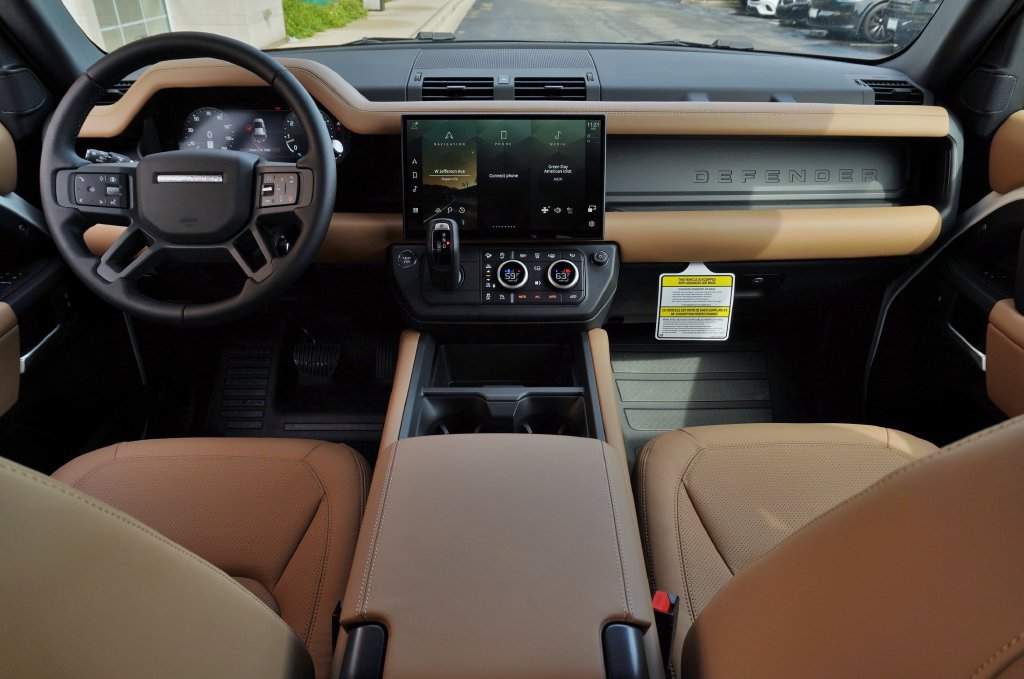 New 2026 Land Rover Defender 110 X-Dynamic SE AWD/4WD image 9