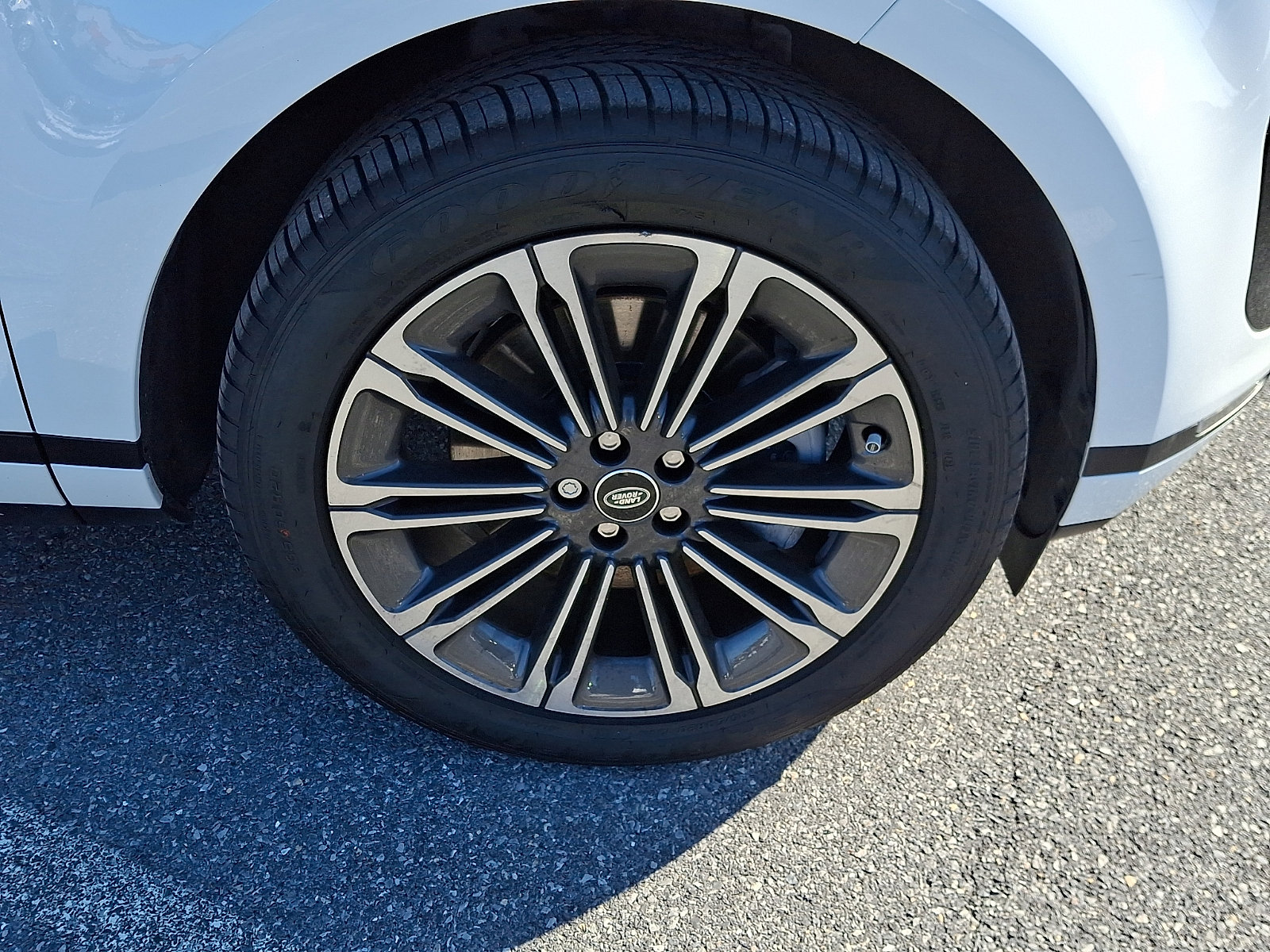 Used 2026 Land Rover Range Rover Evoque S image 8