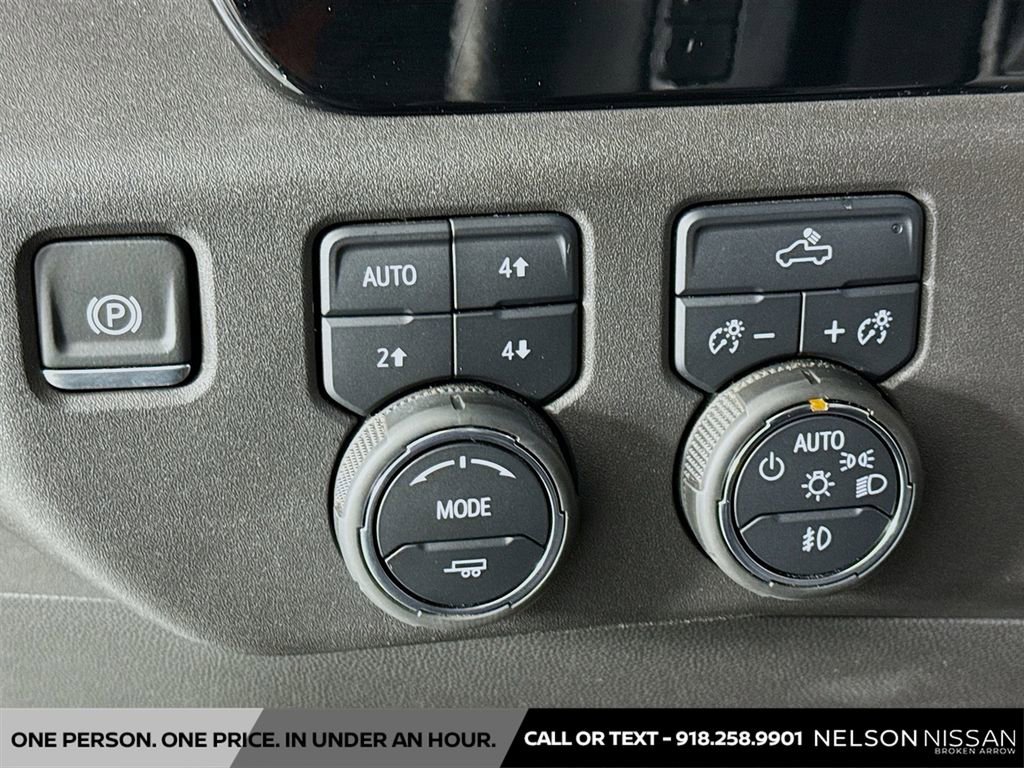 Used 2024 Chevrolet Silverado 1500 LT Trail Boss w/ Protection Package AWD/4WD image 10