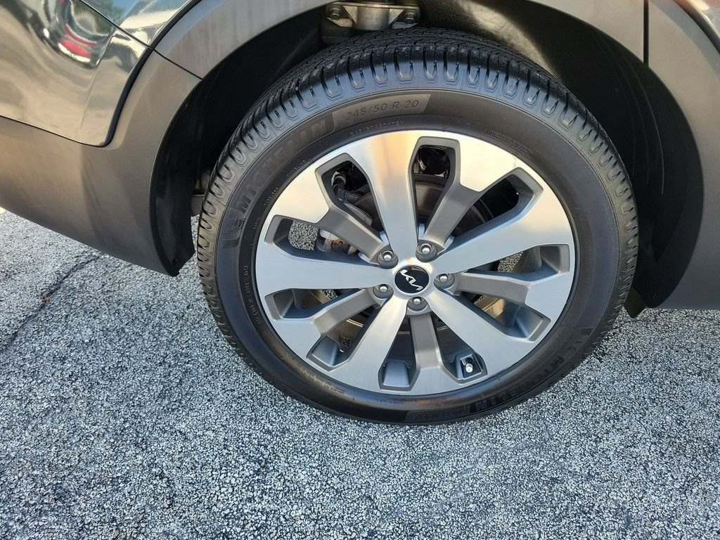 Certified 2022 Kia Telluride EX w/ EX Premium Package FWD image 30