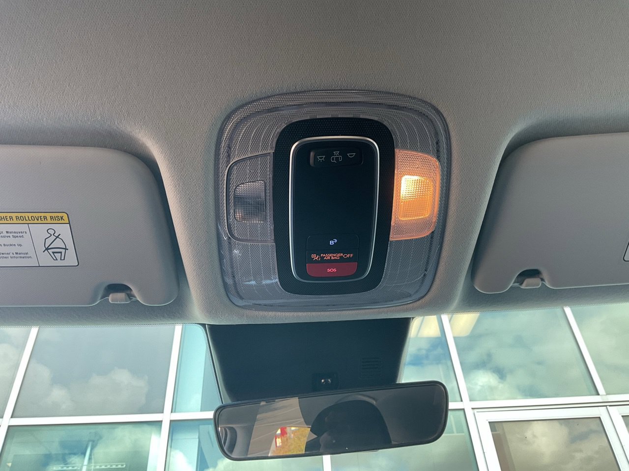 Used 2025 Hyundai Kona SEL FWD image 13