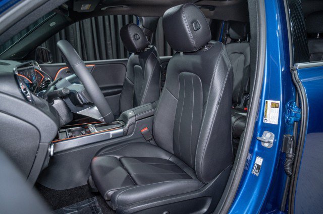 Used 2026 Mercedes-Benz GLB 250 image 11