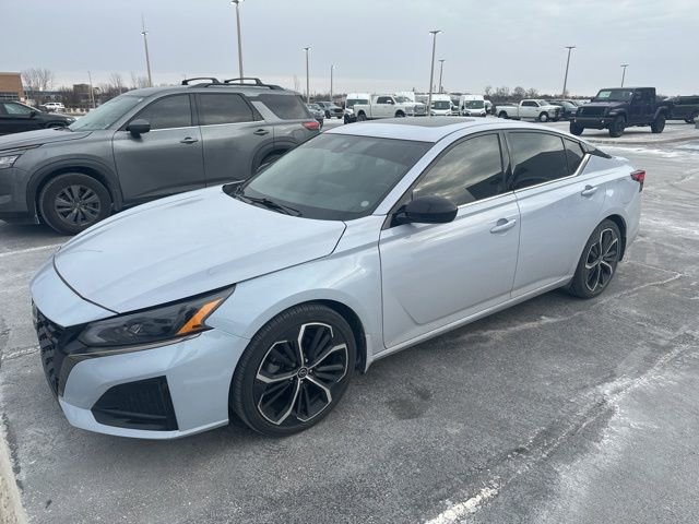 Used 2023 Nissan Altima 2.5 SR w/ SR Premium Package