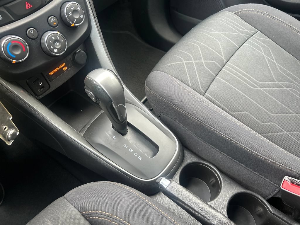Used 2020 Chevrolet Trax LT AWD/4WD image 24