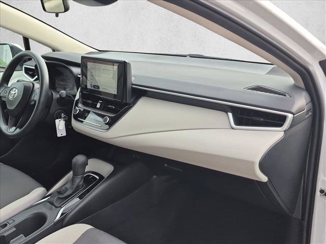 Used 2025 Toyota Corolla LE FWD image 19
