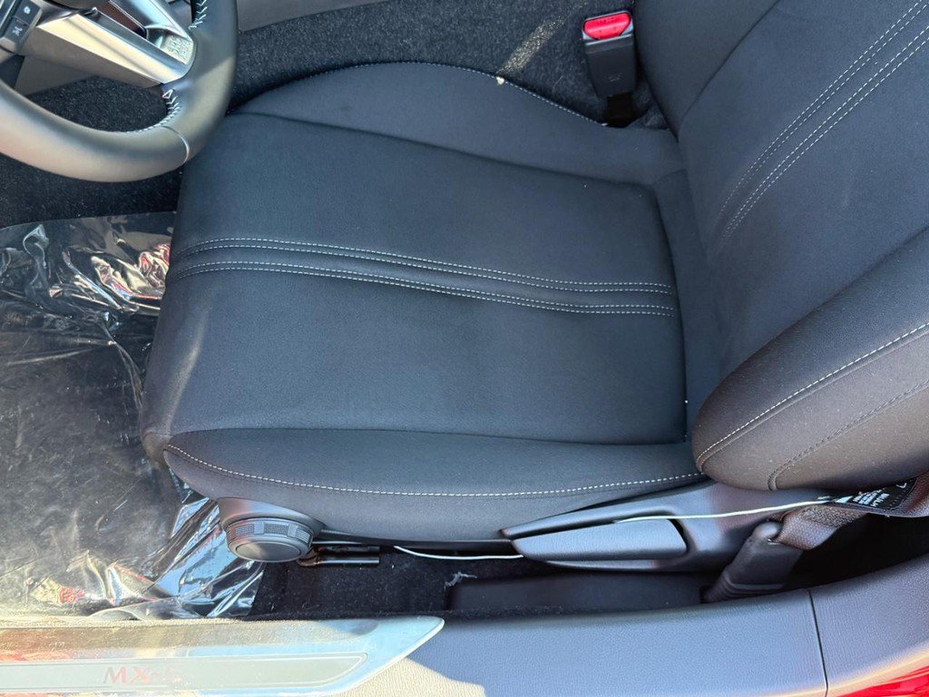 New 2026 MAZDA MX-5 Miata Club w/ Interior Package RWD image 7