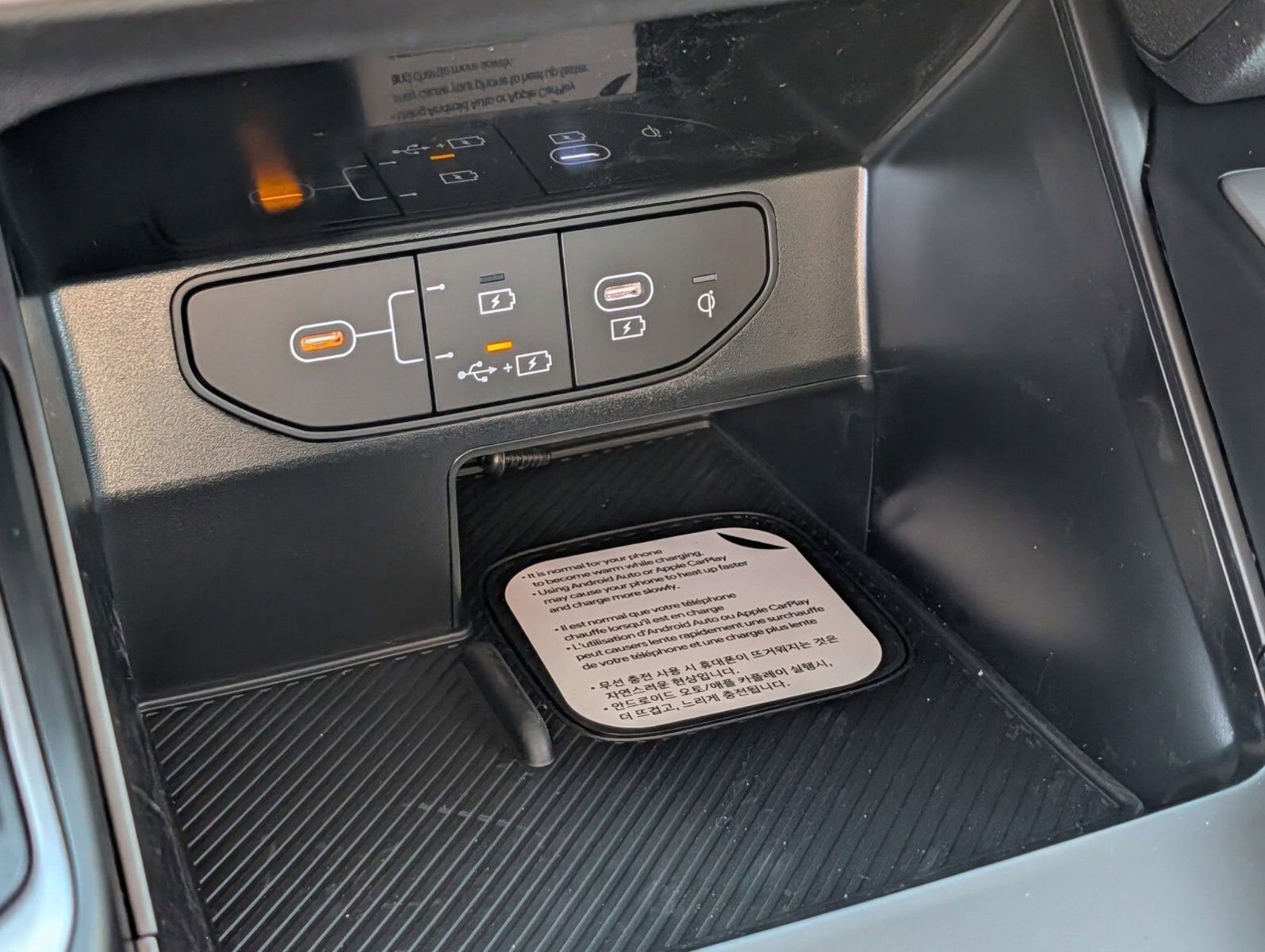 New 2026 Kia Sorento S image 8