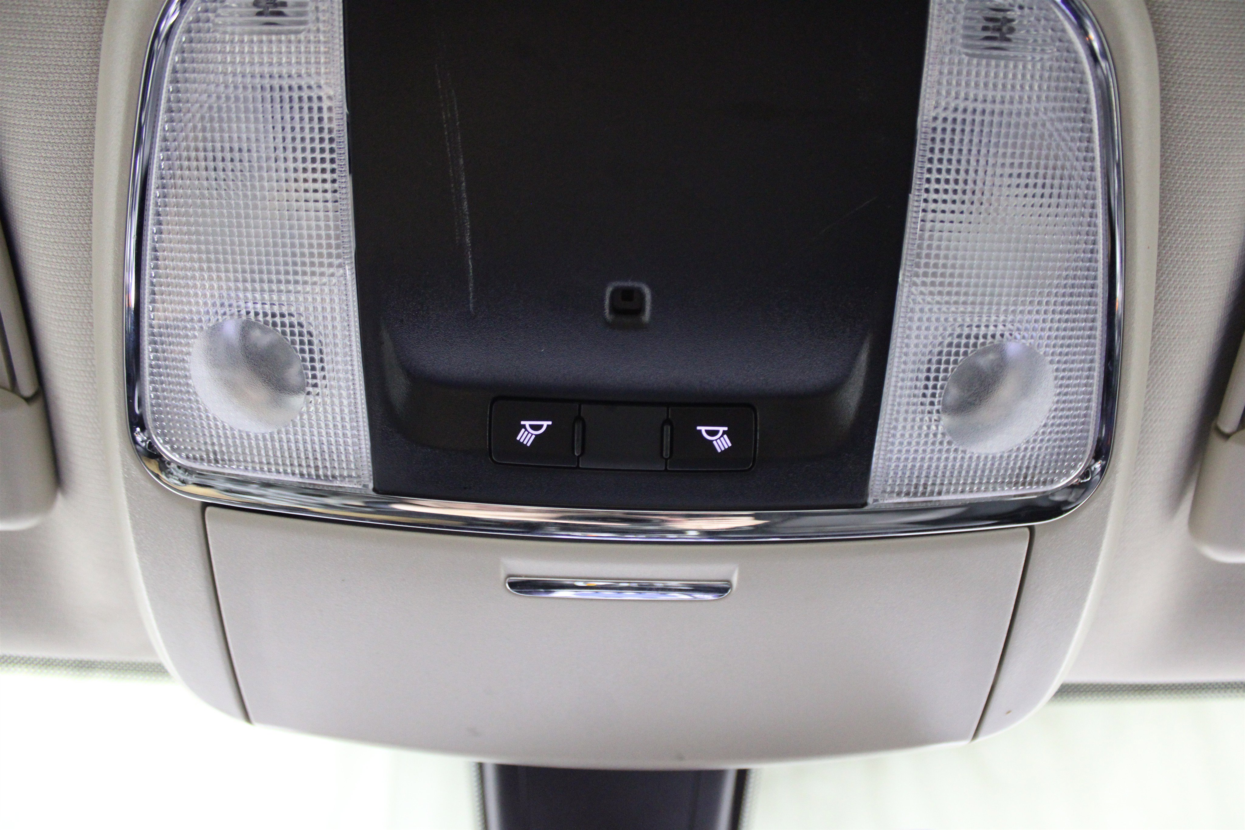 Used 2019 Chrysler 300 Touring w/ Sport Appearance Package image 23