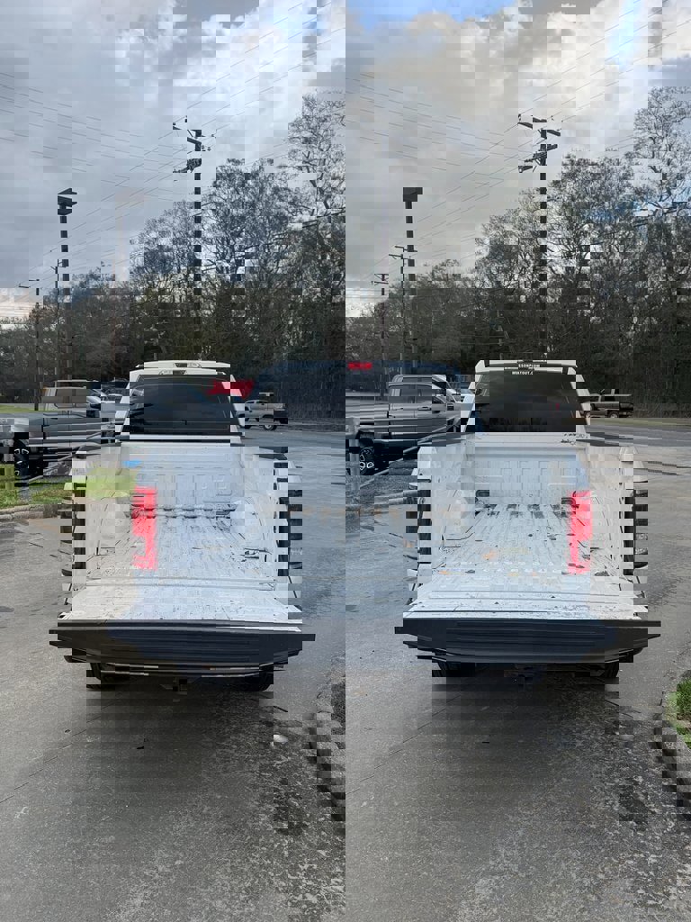 Used 2017 Ford F150 XL w/ Equipment Group 101A Mid image 6