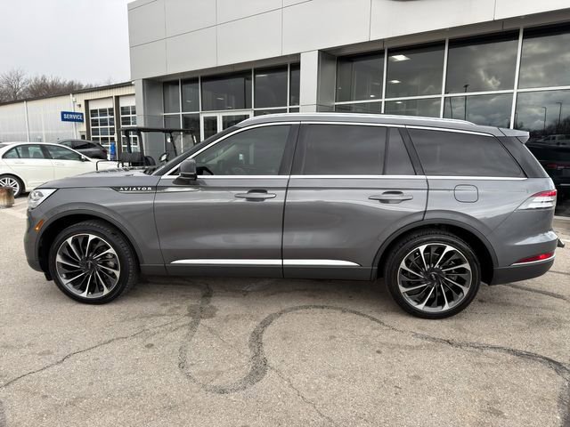 Used 2023 Lincoln Aviator Reserve w/ Equipment Group 201A image 4