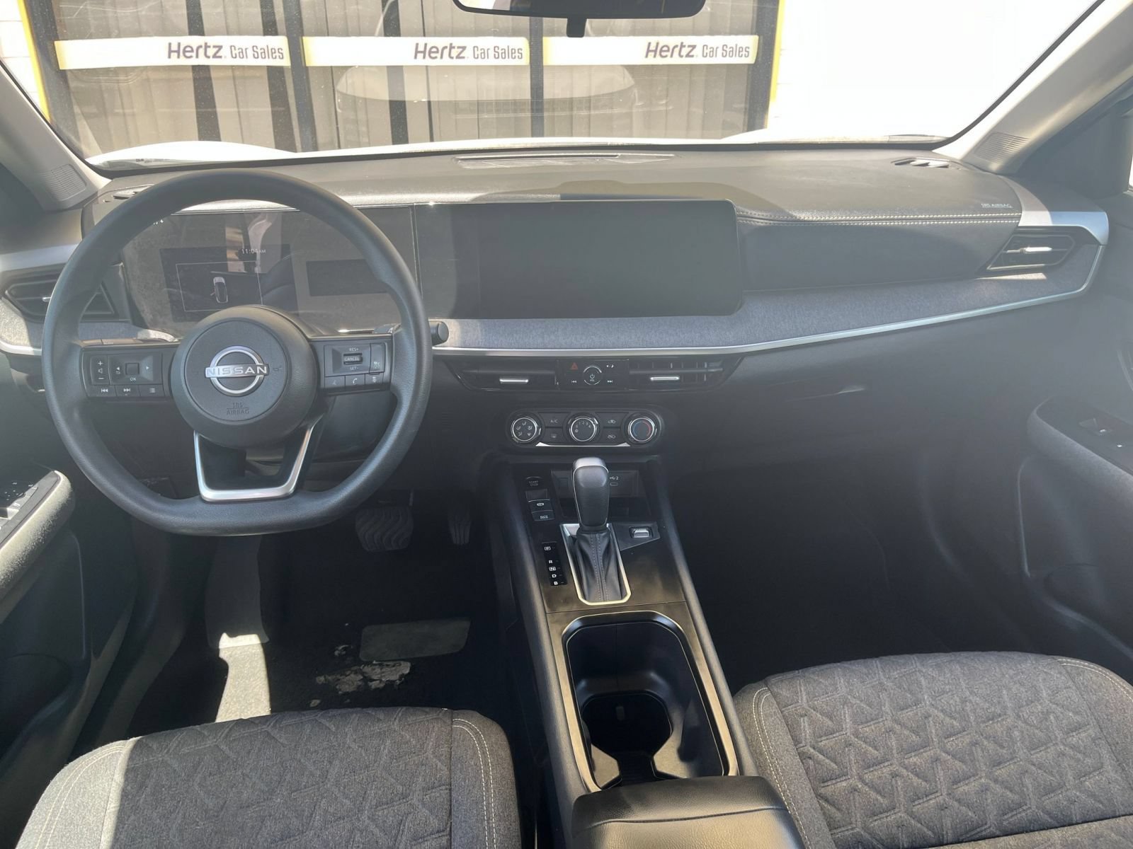 Used 2025 Nissan Kicks SV FWD image 30