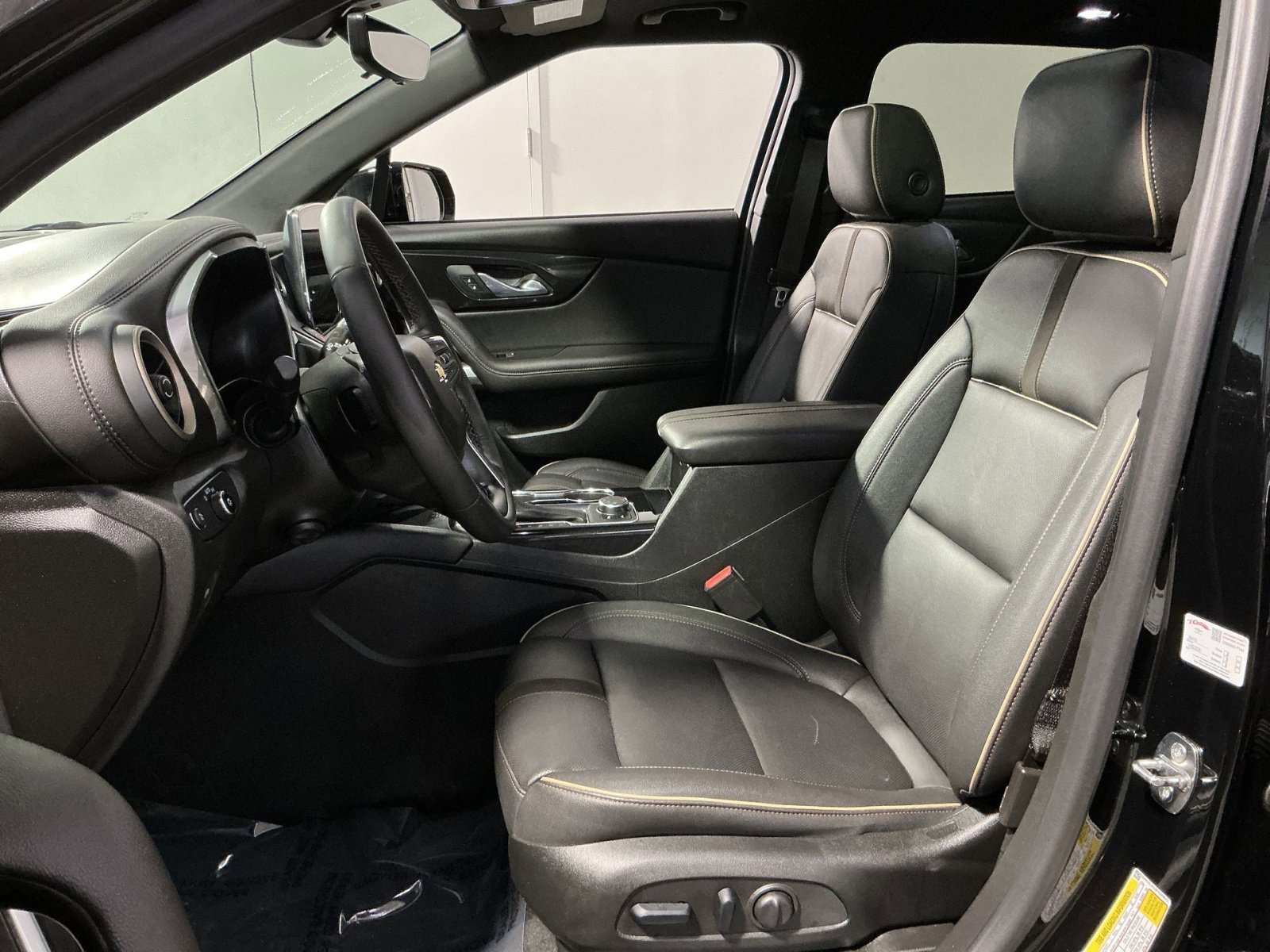 Used 2023 Chevrolet Blazer Premier w/ Driver Confidence II Package image 21