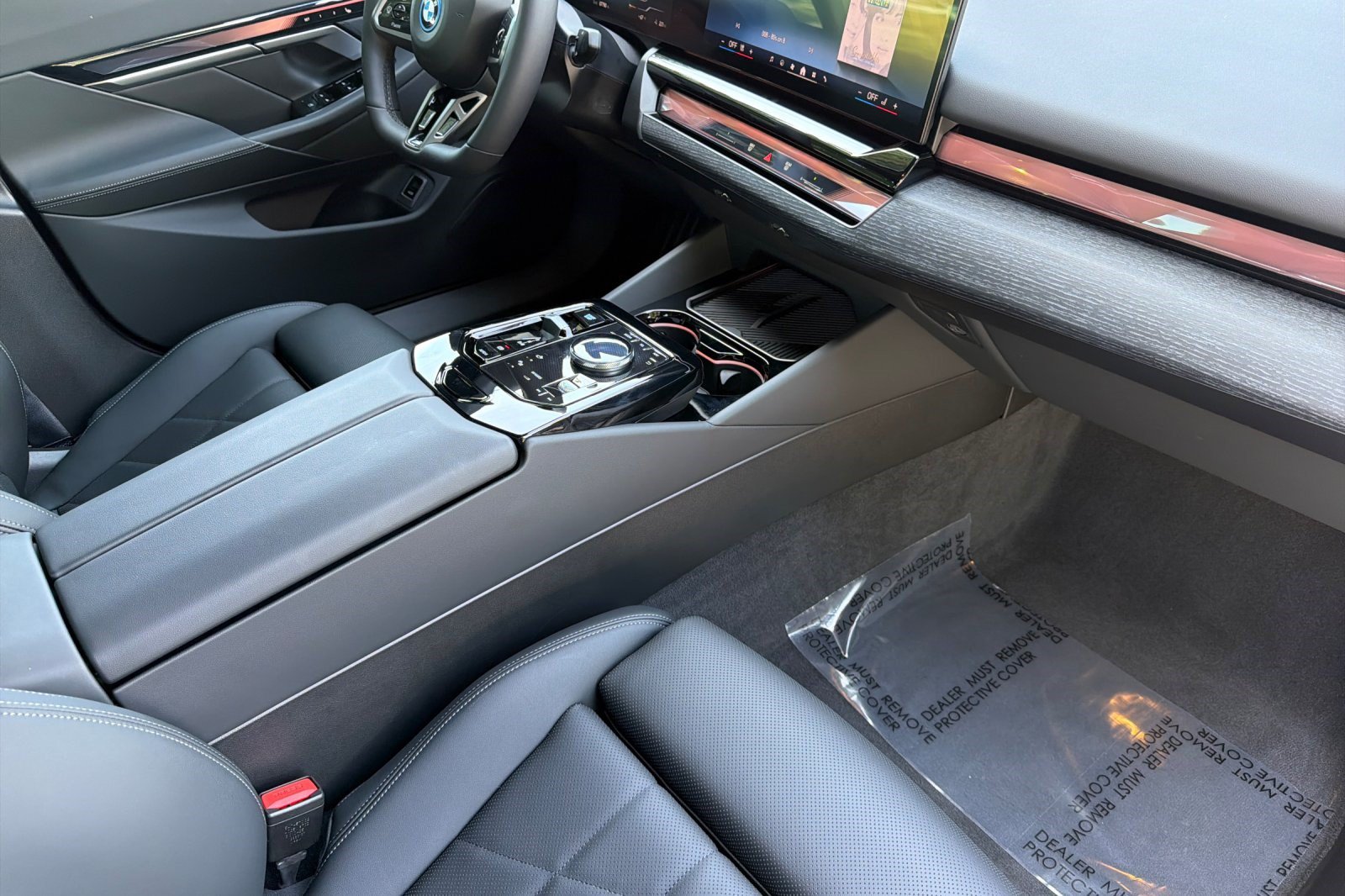 Used 2026 BMW i5 eDrive40 w/ M Sport Package AWD/4WD image 19