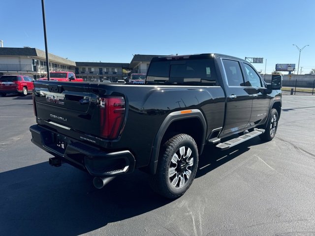 New 2025 GMC Sierra 3500 Denali w/ Denali Reserve Package image 3