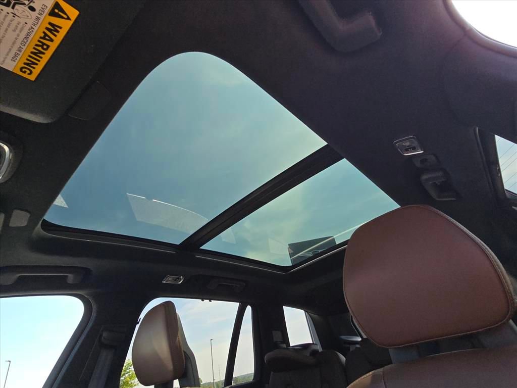 Used 2022 Volvo XC90 T6 Inscription w/ Lounge Package AWD/4WD image 15