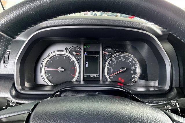 Used 2024 Toyota 4Runner TRD Off-Road Premium w/ Moonroof Package AWD/4WD image 12