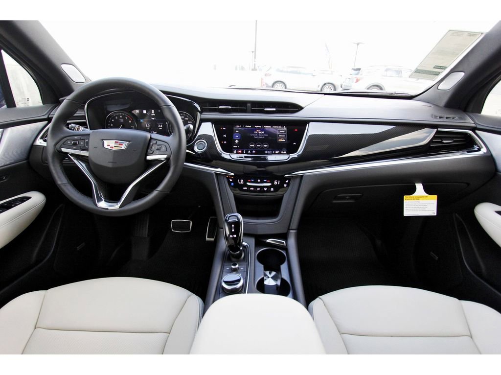 New 2025 Cadillac XT6 Sport w/ Technology Package image 9