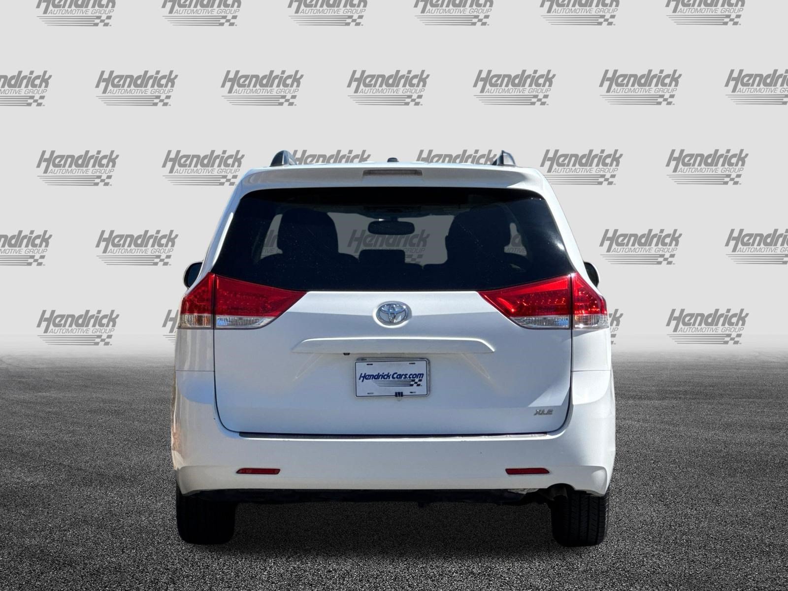Used 2011 Toyota Sienna XLE FWD image 6