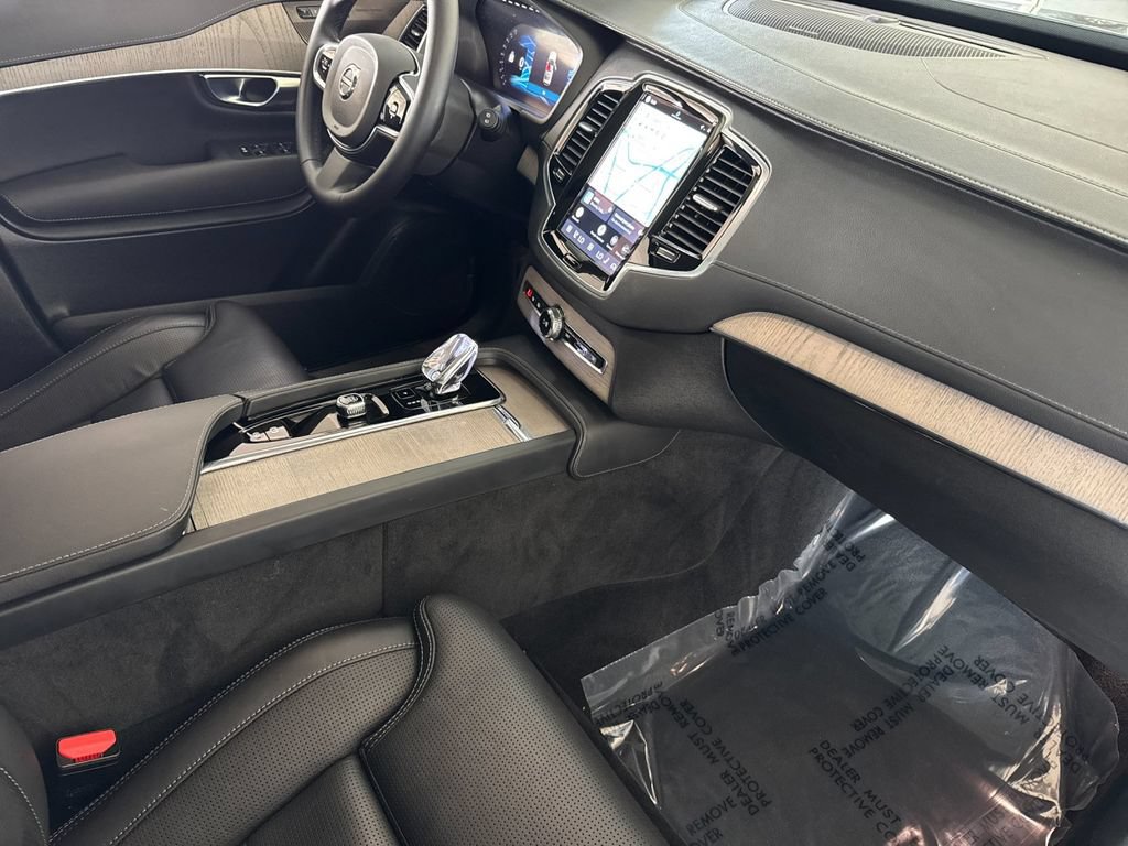 Certified 2024 Volvo XC90 T8 Ultimate w/ Protection Package Premier AWD/4WD image 16