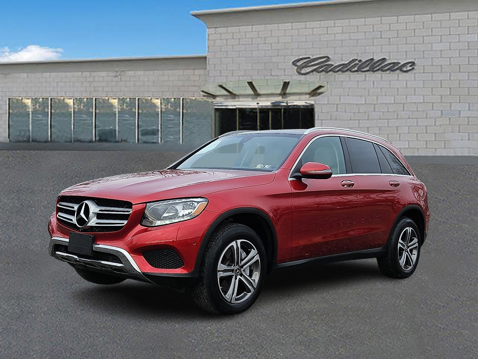 Used 2018 Mercedes-Benz GLC 300 4MATIC image 1