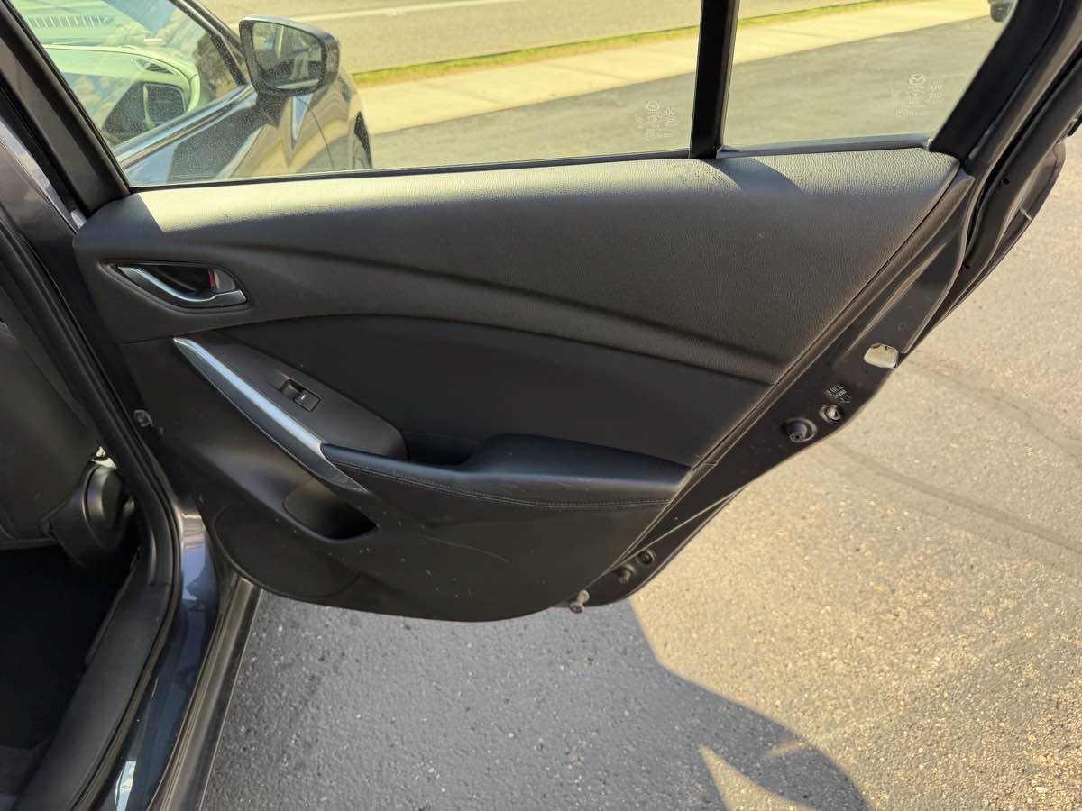 Used 2015 MAZDA MAZDA6 Sport FWD image 18