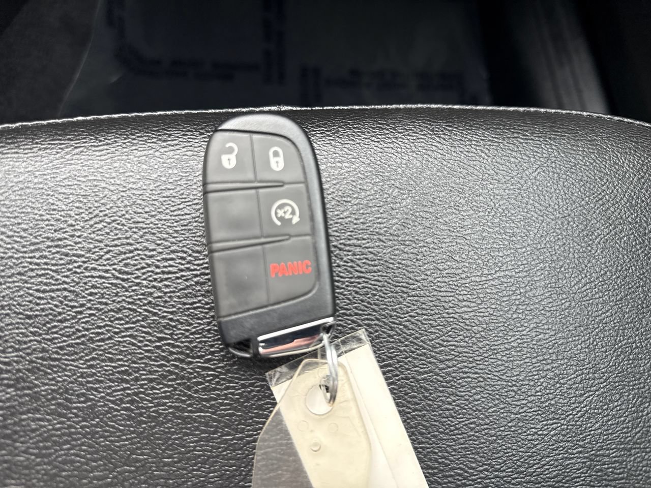 Used 2025 Jeep Compass Limited w/ Sun & Sound Group AWD/4WD image 24