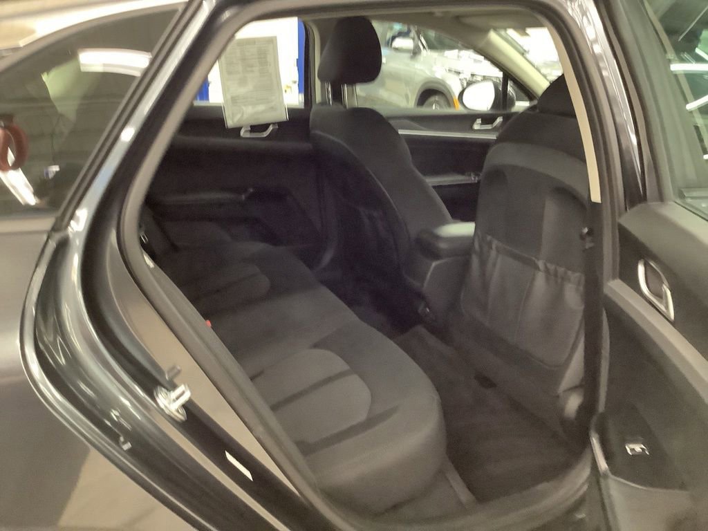 Used 2022 Kia K5 LXS image 21