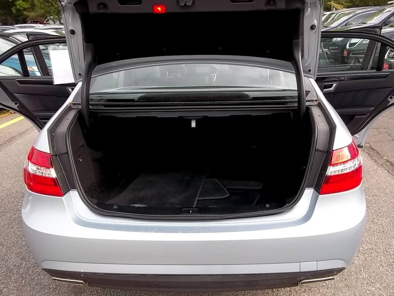 Used 2013 Mercedes-Benz E 350 4MATIC Sedan image 30