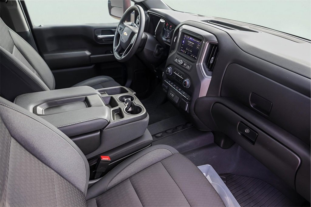 Certified 2024 Chevrolet Silverado 2500 Custom w/ Custom Value Package image 31