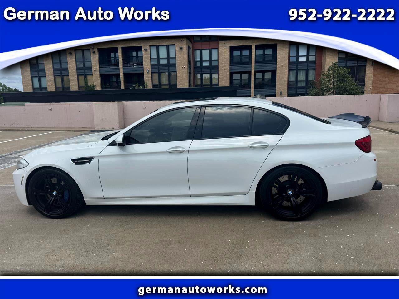 Used 2013 BMW M5 image 1