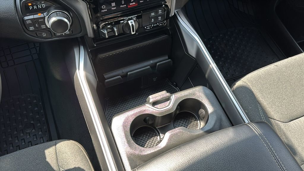 Used 2024 RAM 1500 Big Horn AWD/4WD image 25