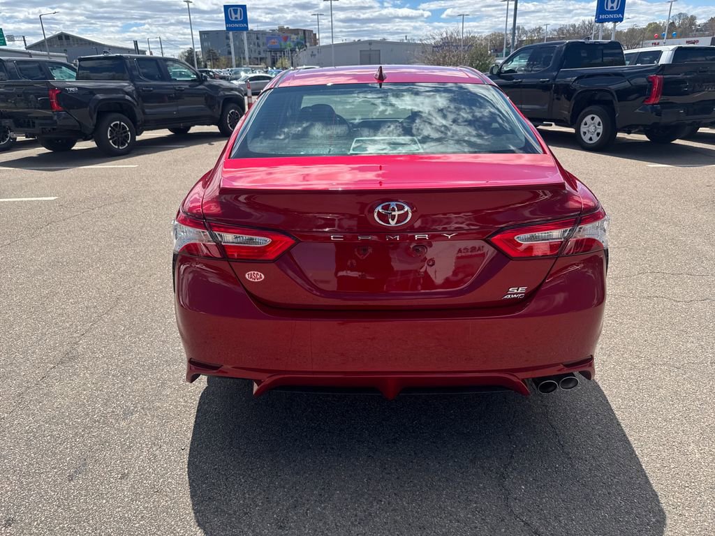 Used 2020 Toyota Camry SE w/ Moonroof Package AWD/4WD image 6