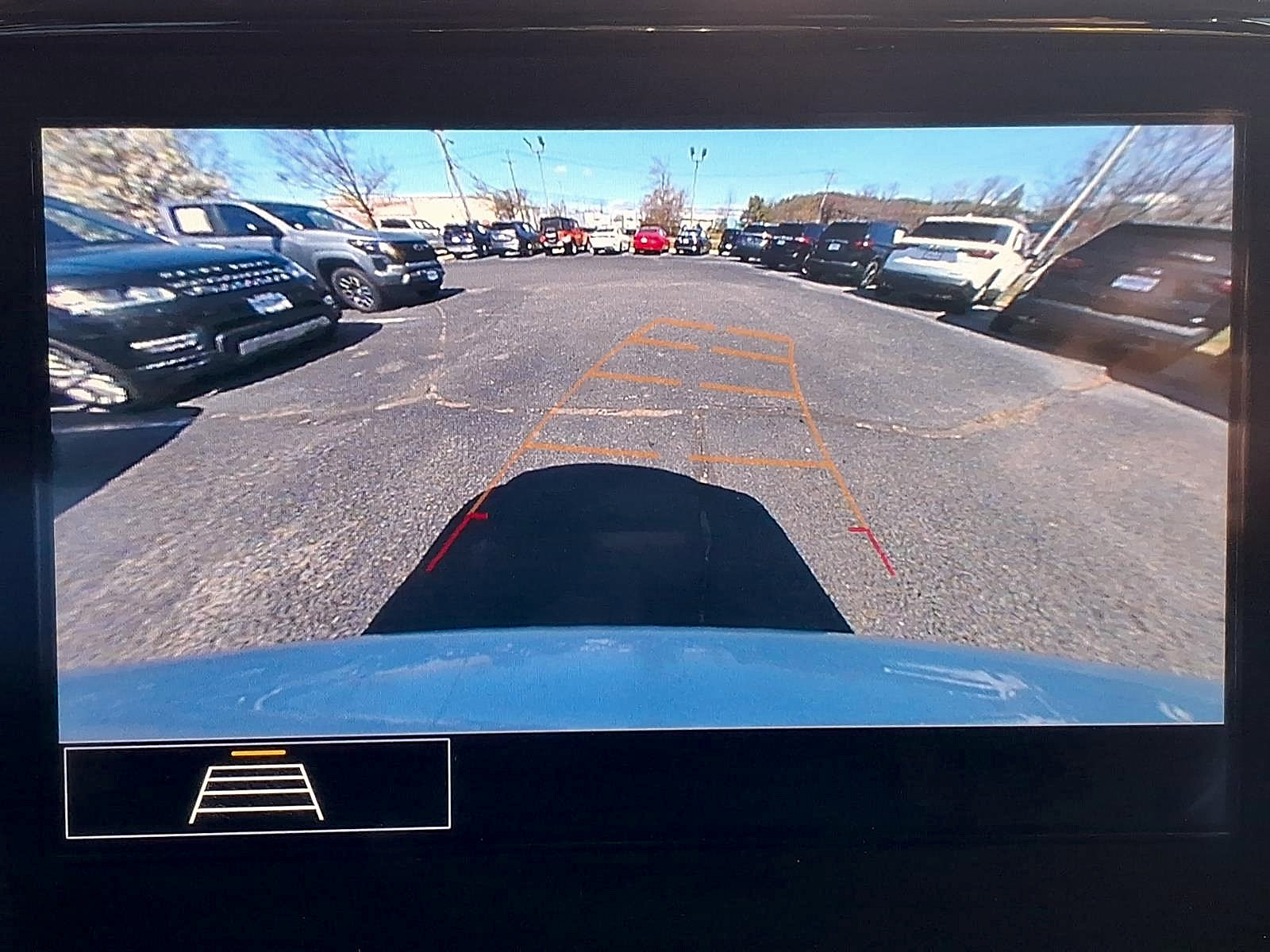 Certified 2020 Chevrolet Traverse LT w/ Driver Confidence II Package image 18