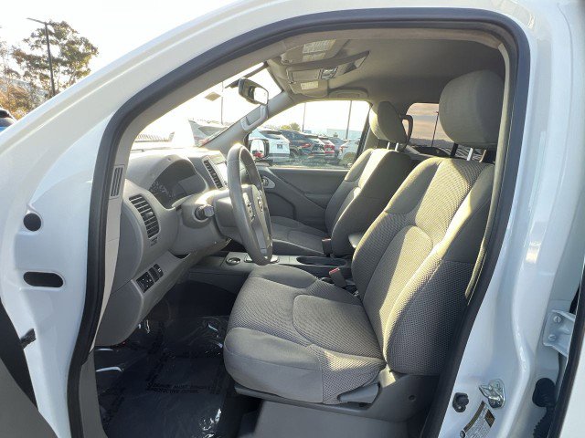 Used 2020 Nissan Frontier SV w/ Midnight Edition Floor Mats image 18