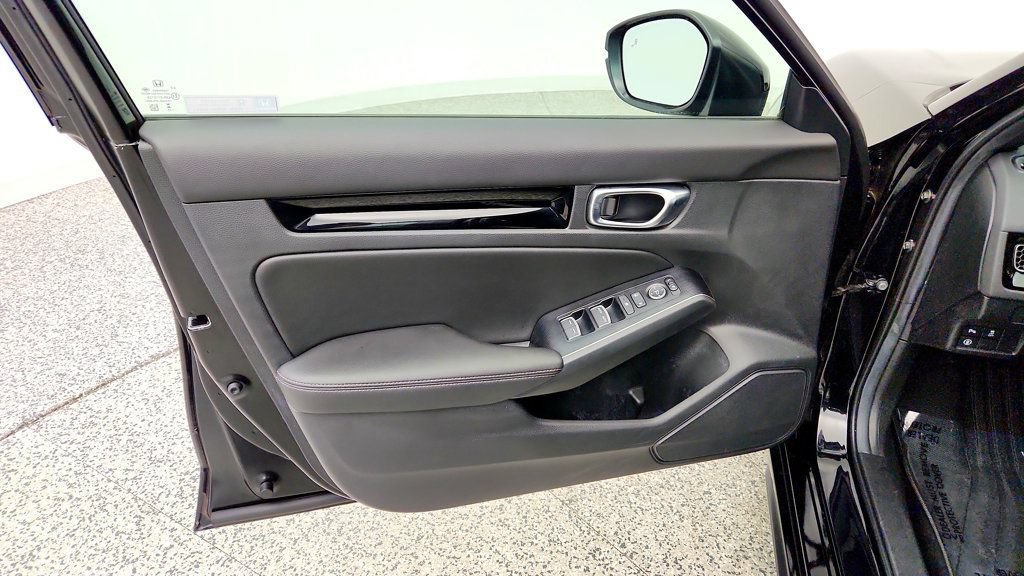 Used 2024 Honda Civic Sport Touring image 11