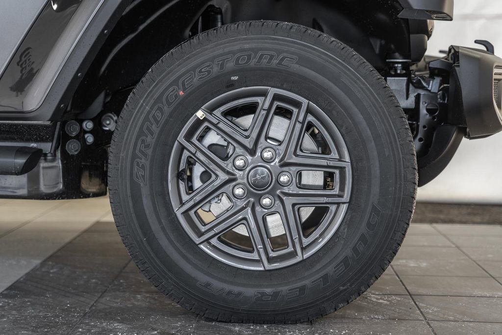 New 2026 Jeep Gladiator Sport image 16