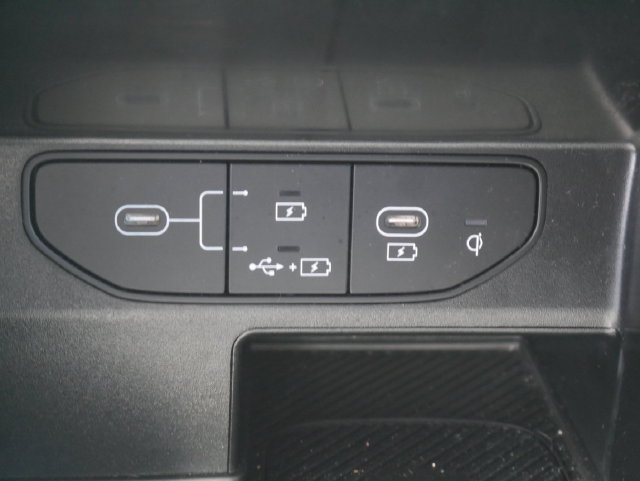 Used 2025 Kia Sorento SX FWD image 31
